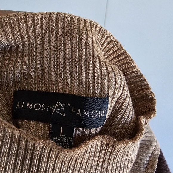 Almost Famous Women Knit Turtle Neck  Sweater Dress Open Chest Sz L Cozy Casual - Picture 9 of 9